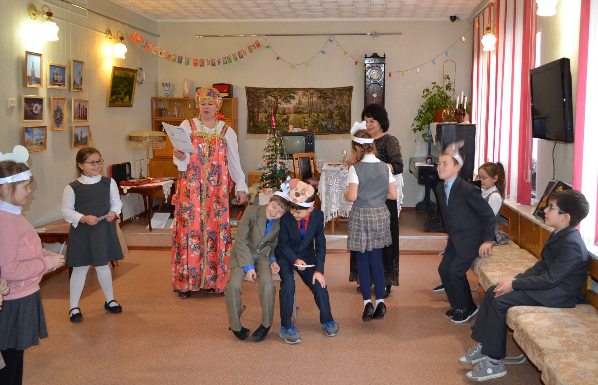 Лениногорские дети узнали, что прячет Баба Яна в своем сундуке