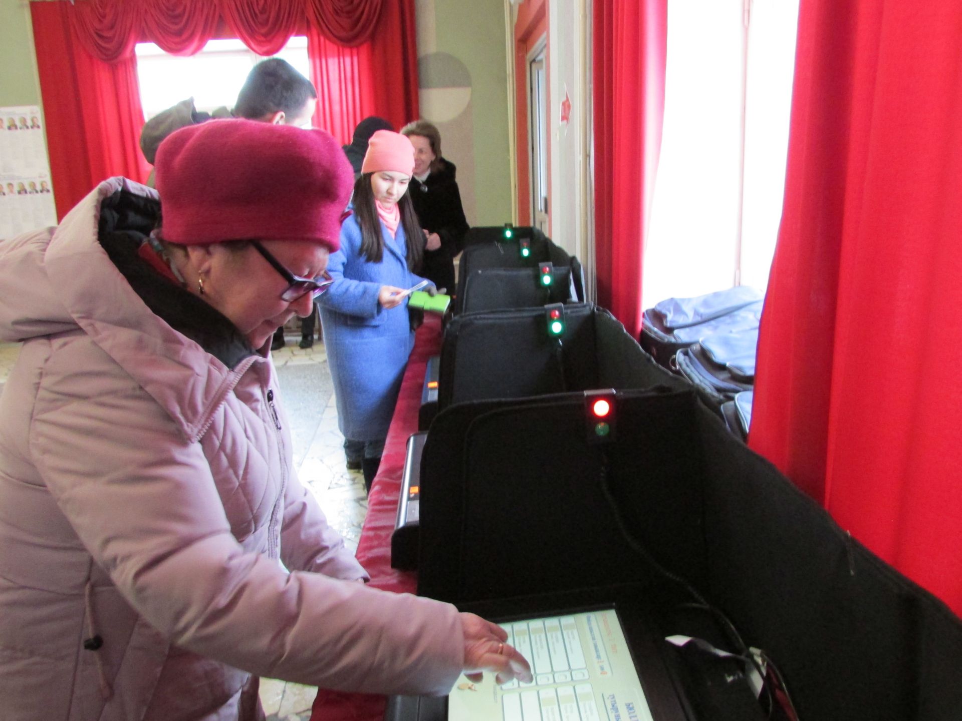 Жители села Тимяшево Лениногорского района голосовали электронным и традиционным способами
