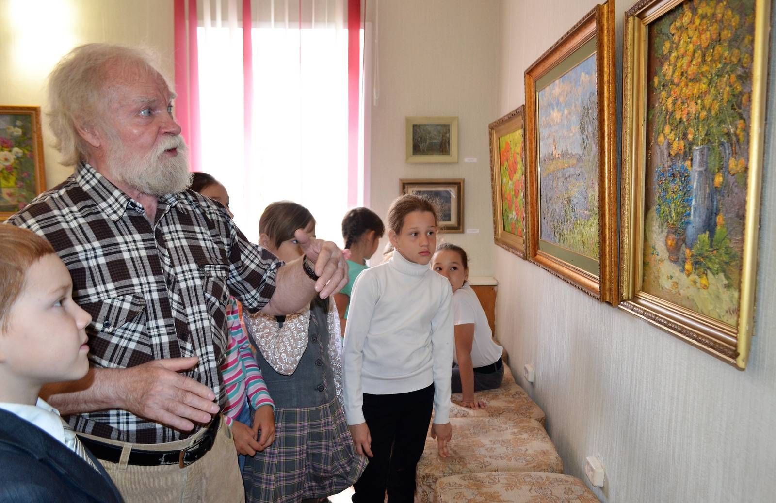 В Лениногорском краеведческом музее прошла встреча с художником РТ
