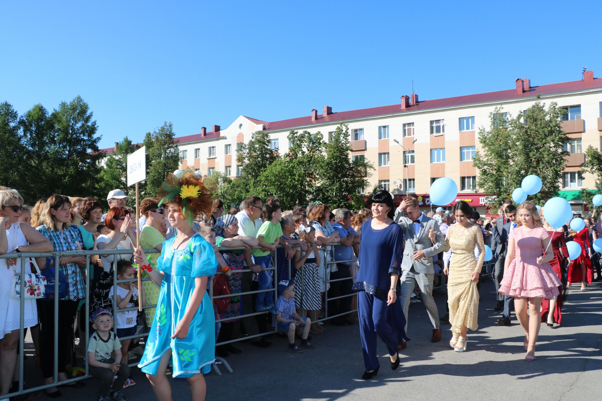 Ах, этот яркий выпускной!