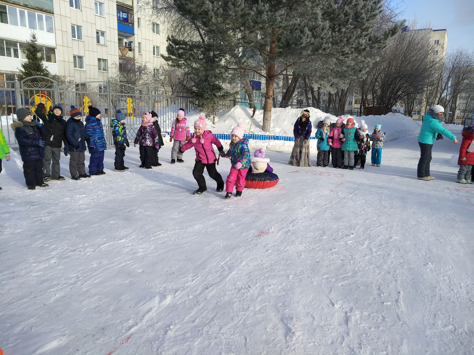 В Лениногорске эстафета со Снеговиком