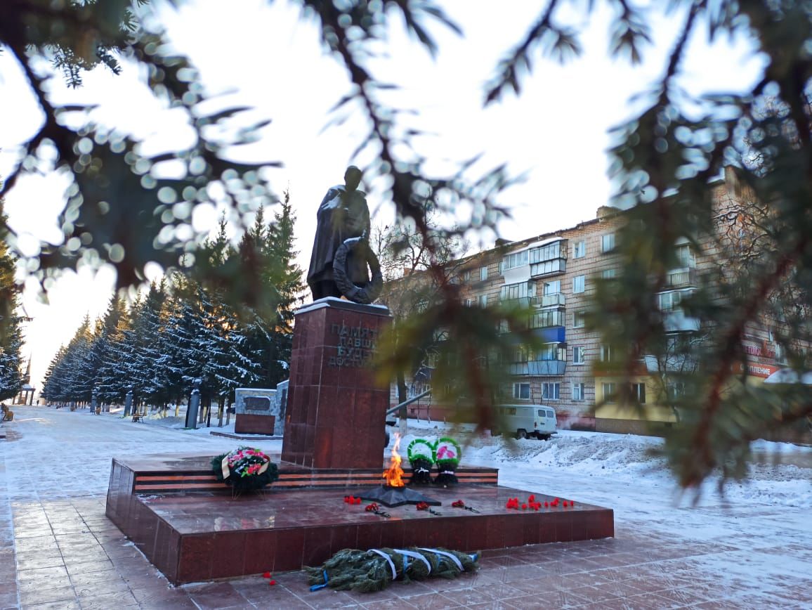 В Лениногорске почтили память Героев Отечества