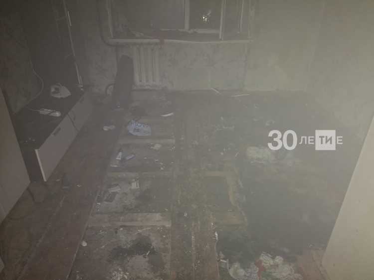 Куривший на диване Татарстанец устроил пожар в пятиэтажке