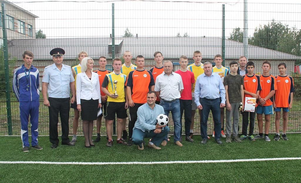 Открытия универсальных спорт-площадок продолжаются в Лениногорском районе