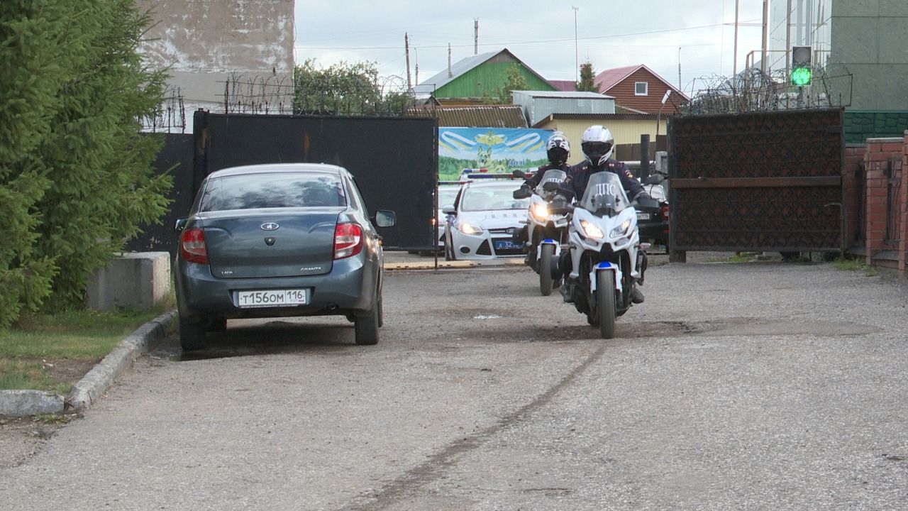 Взвод мотоциклистов ГИБДД приступил к патрулированию в Лениногорском районе.
