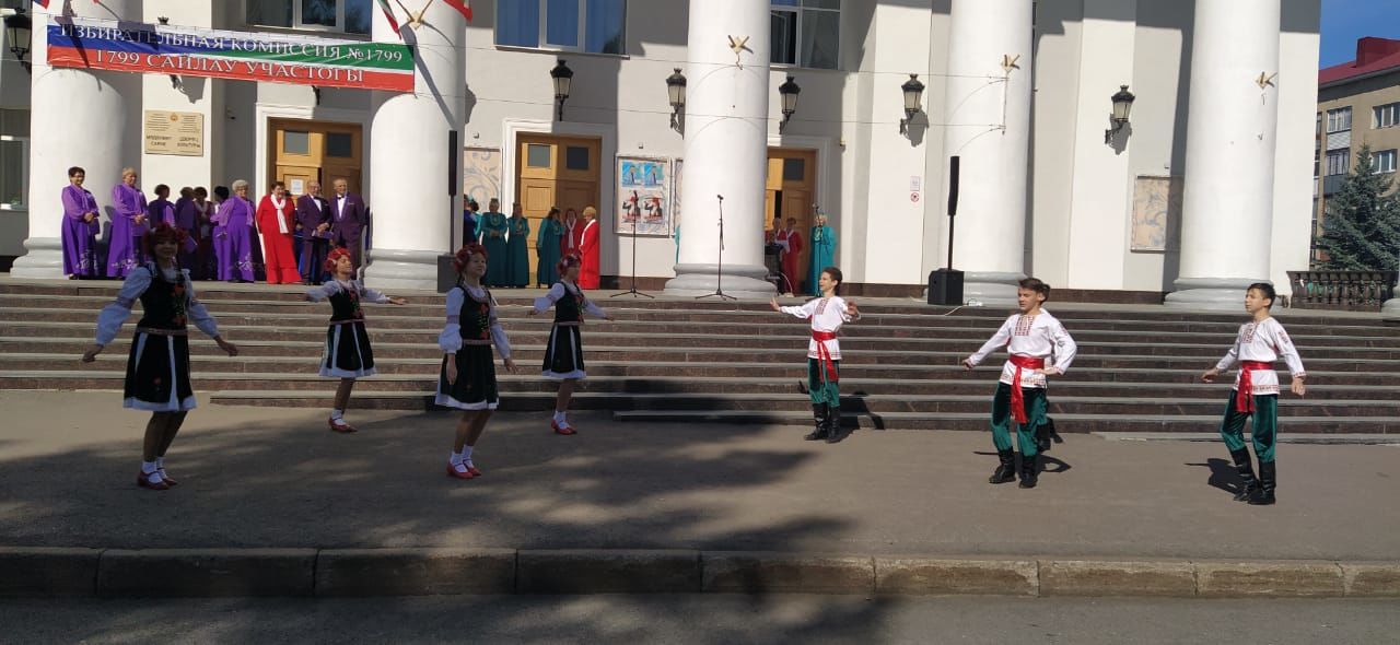 В Лениногорске при активном участии избирателей проходят выборы Президента Татарстана