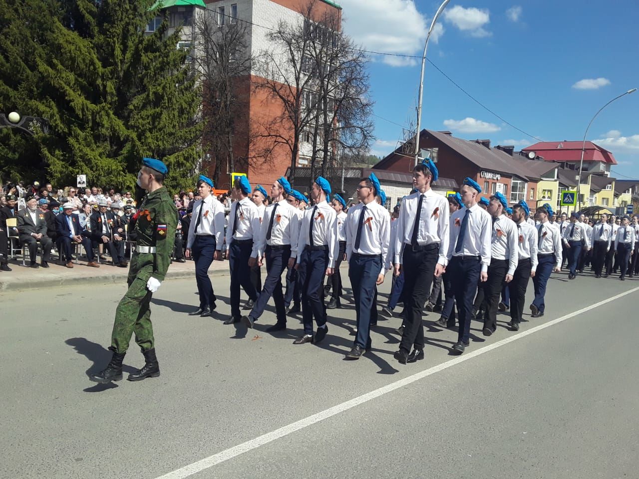 В Лениногорске в честь 76-летия Победы  в Великой Отечественной войне состоялcя парад
