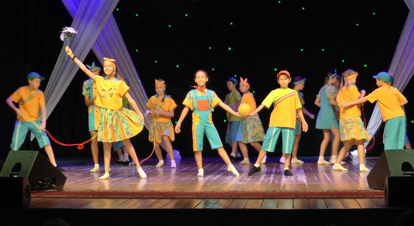 На главной сцене Лениногорска прошёл второй тур детского творческого фестиваля «Лениногорская звезда»