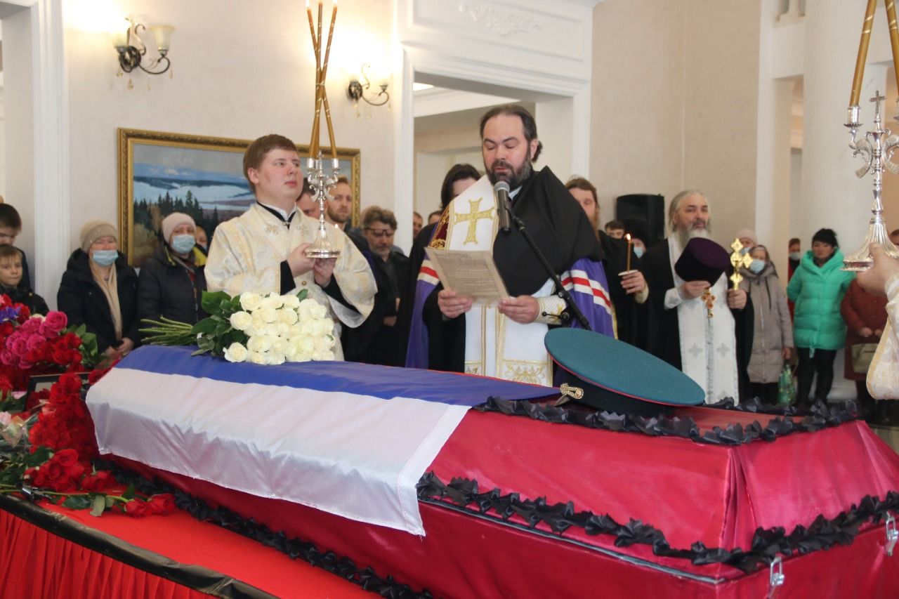 Сегодня во Дворце культуры Лениногорска состоялась церемония прощания с Дамиром Исламовым