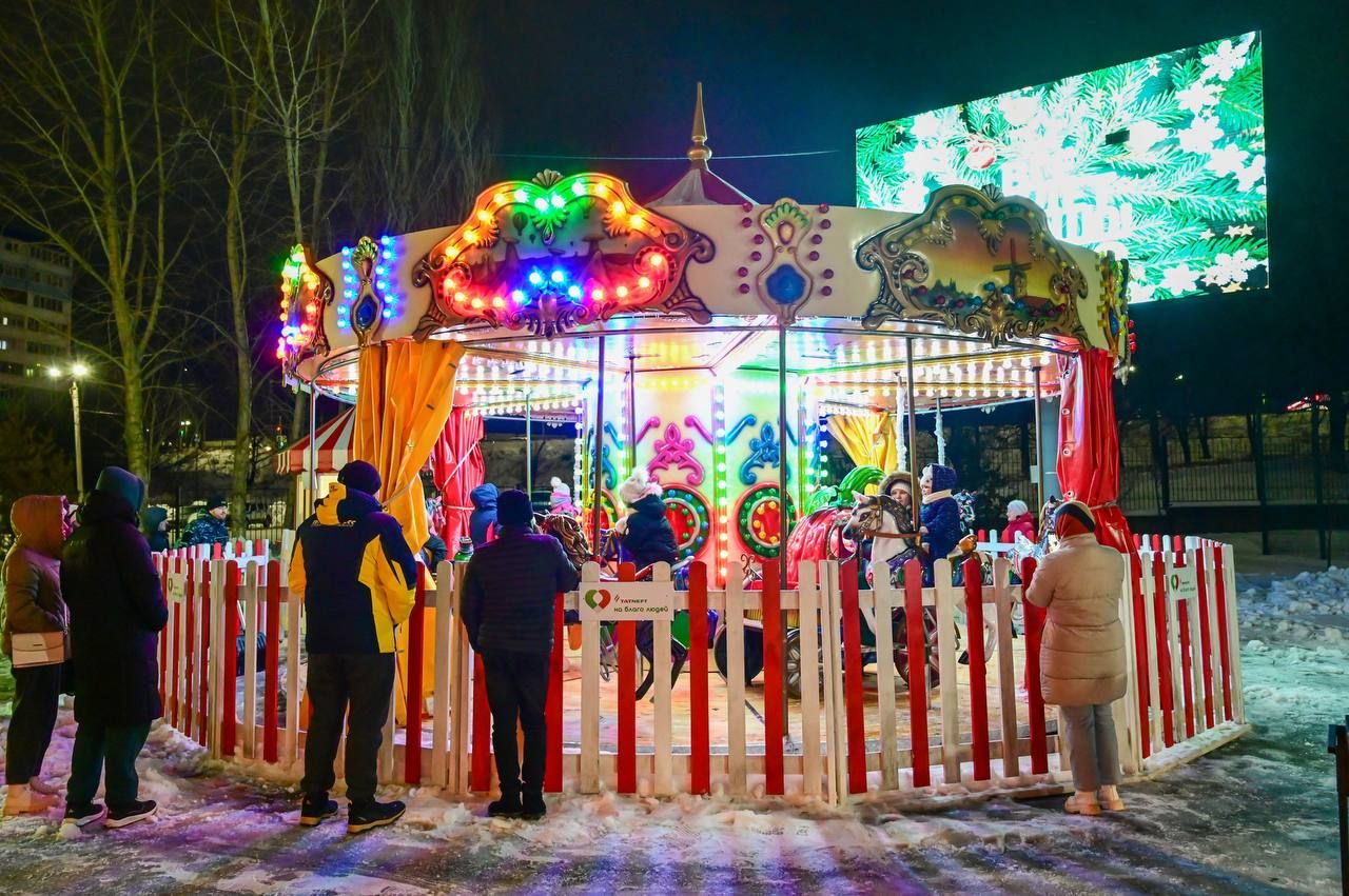 В Лениногорске в парке «Юбилейный» появилась новая карусель