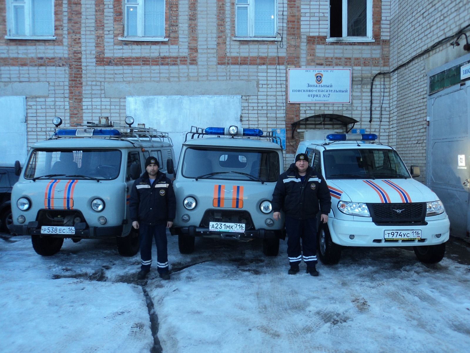 Лениногорские спасатели предупреждают рыбаков об опасности – прочность льда уменьшилась до 80 %