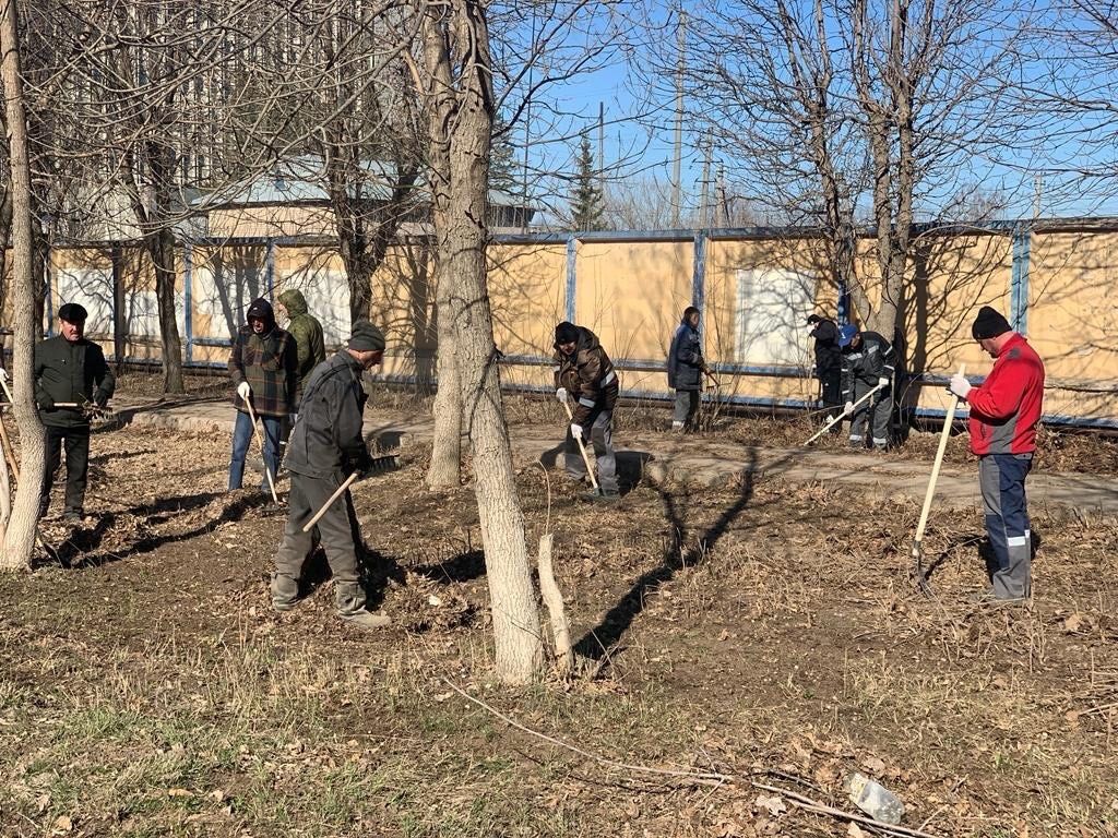 Во время экологического субботника в Лениногорске было собрано около 1000 кубометров мусора