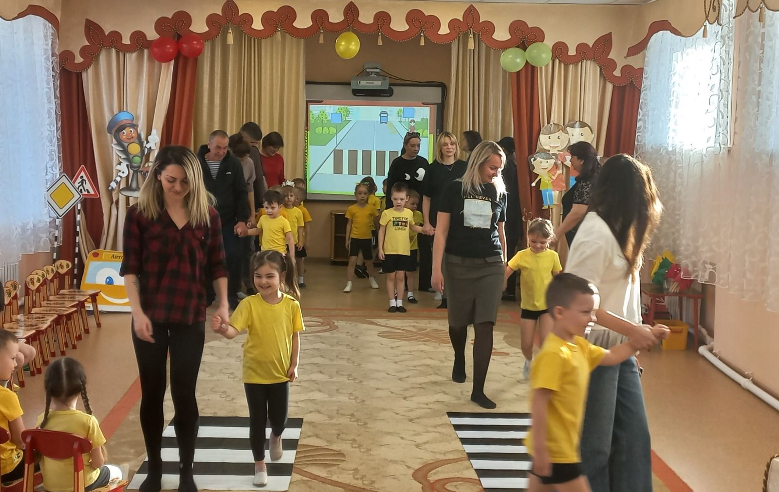 В детском саду Лениногорска провели «Путешествие в «Дорожнобезопасный город»