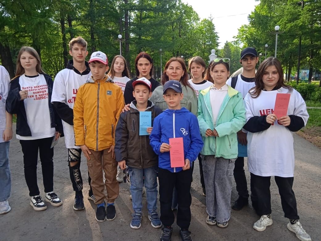 В Лениногорске волонтеры говорили с горожанами о семейных ценностях