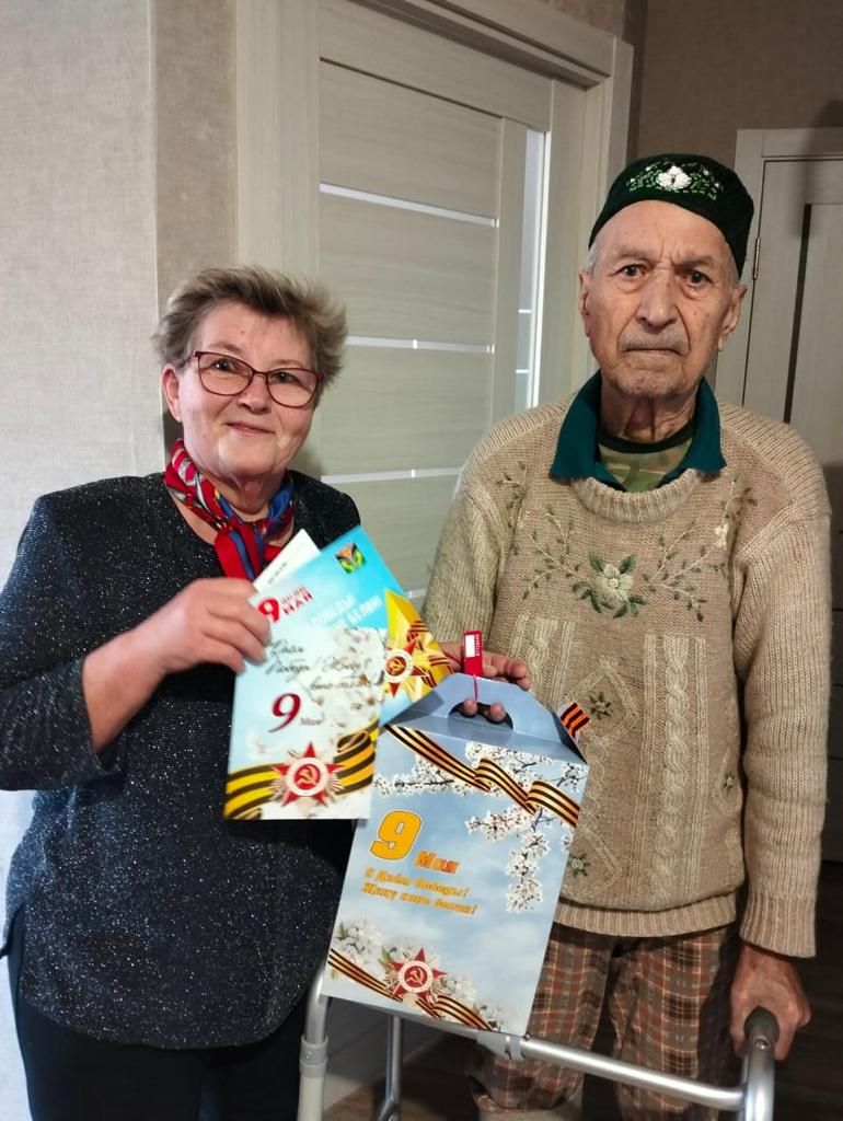 В Лениногорске в канун Дня Победы поздравили ветеранов Великой Отечественной войны