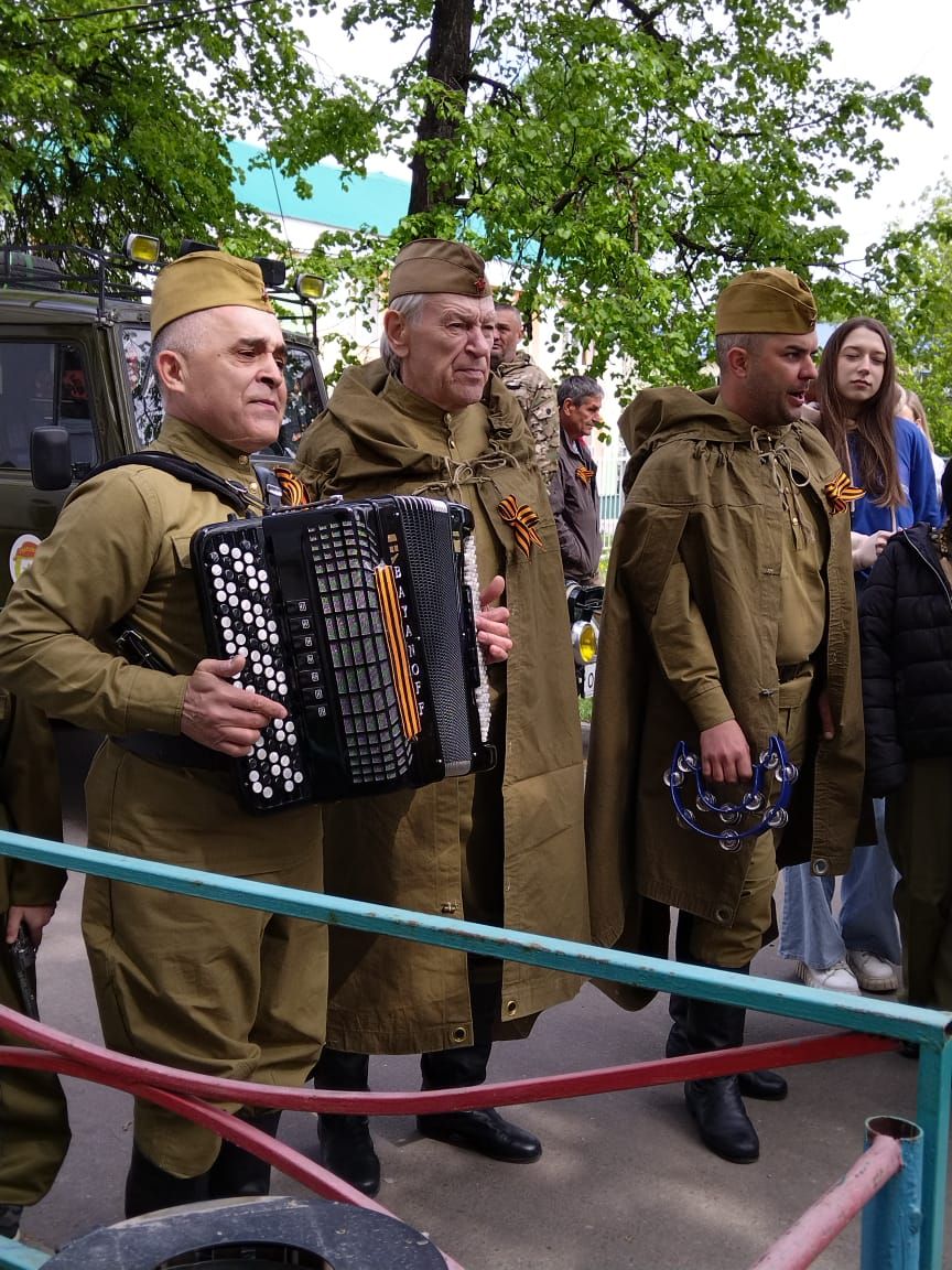 Лениногорские ветераны войны принимали поздравления от фронтовых агитбригад