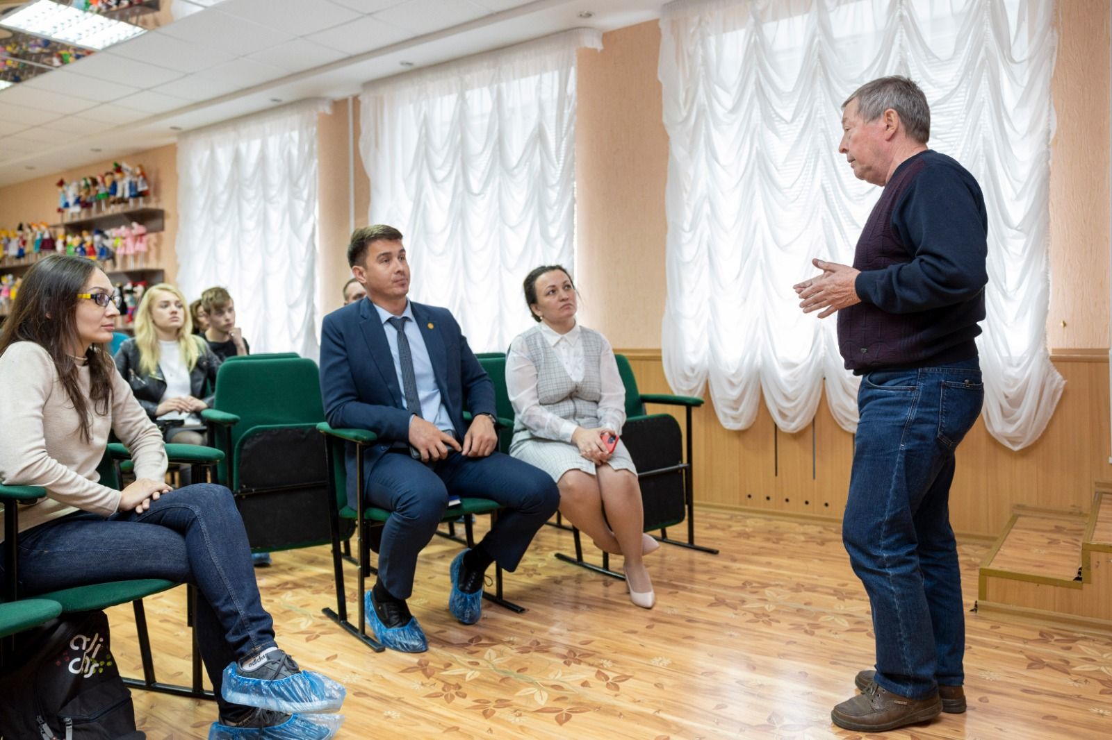 В детском доме Лениногорска обсудили опыт работы с сиротами