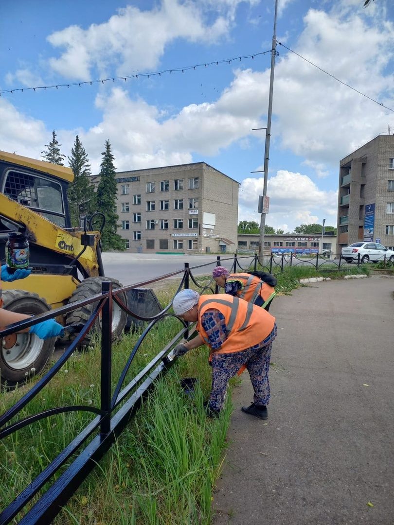 В Лениногорске продолжается работа по благоустройству города