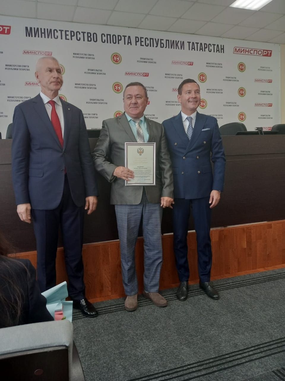 Андрей Федорук из Лениногорска получил благодарность от министра спорта РФ Олега Матыцина