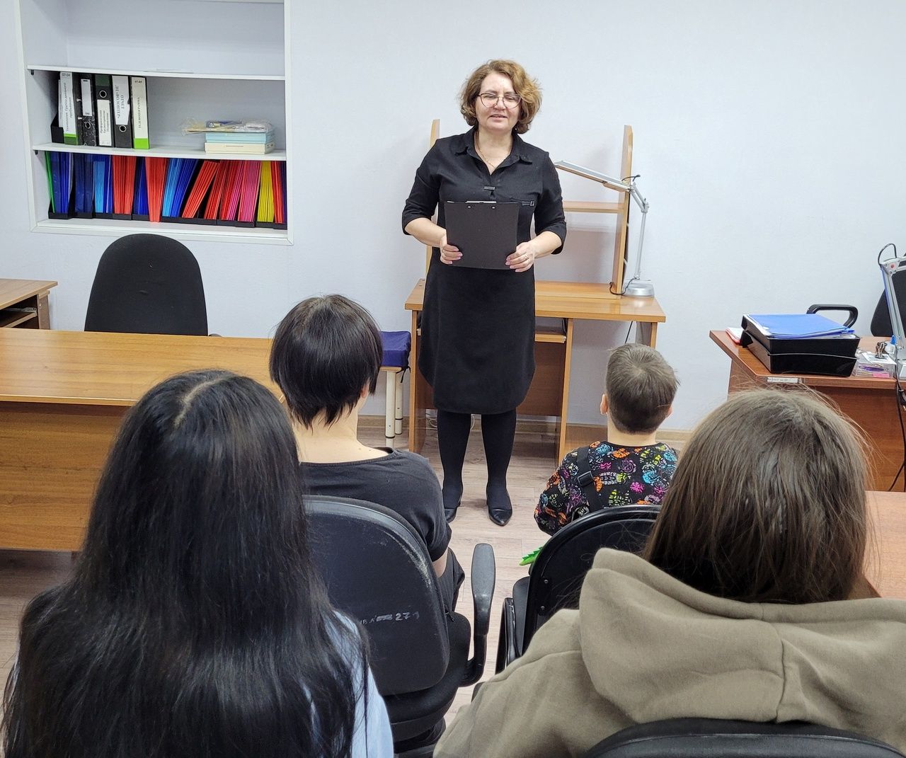 В Лениногорском центре социального обслуживания «Исток-Башлангыч» проведен час науки «Размышление о прогрессе»