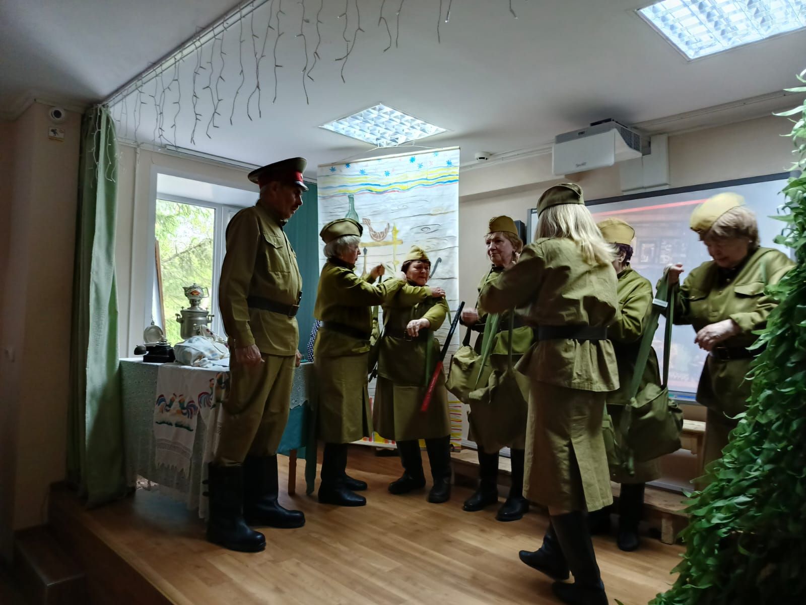Жители Лениногорска серебряного возраста учат роли к новой постановке