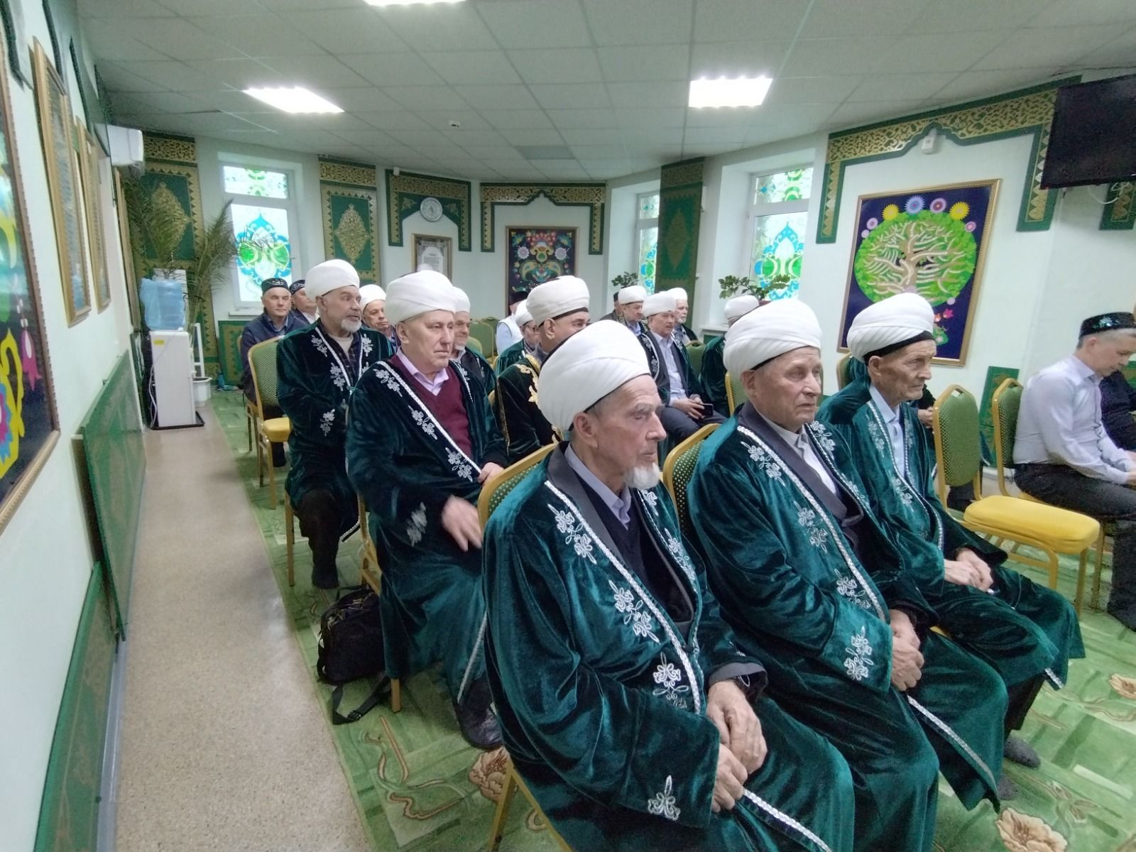 Муфтий Татарстана Камиль хазрат Самигуллин посетил районный ифтар на 200 человек в Лениногорске