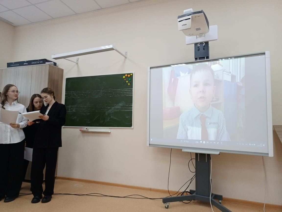 В Лениногорском музыкально-художественном педагогическом колледже состоялся открытый классный час на тему «Роль здорового образа жизни среди молодежи»