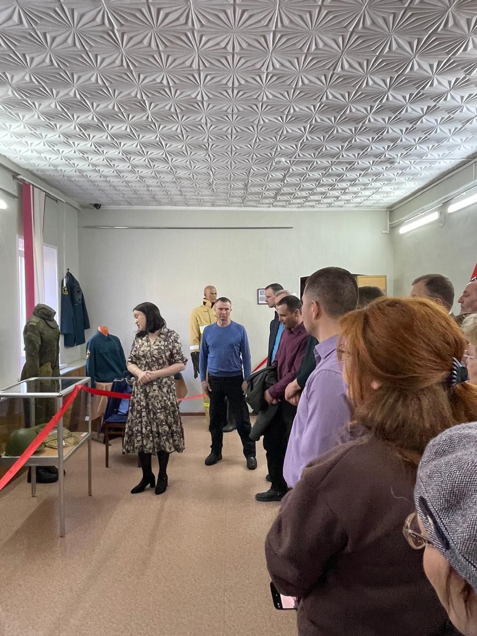 В Лениногорске в краеведческом музее специальная экскурсия собрала создателей выставки о военной форме