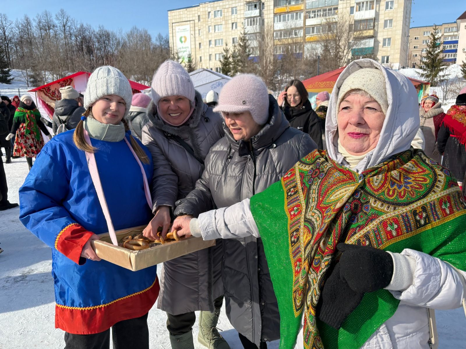 Перед Великим постом в Лениногорске широко отпраздновали Масленицу