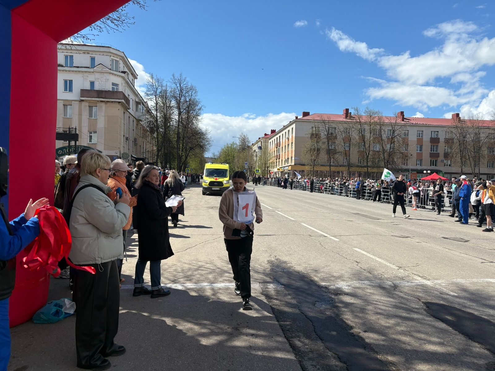 В Лениногорске прошла 68-ая первомайская эстафета