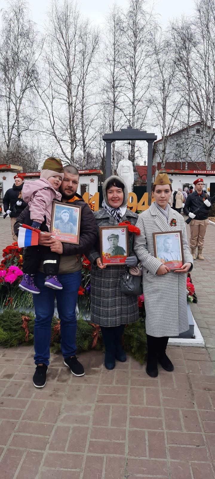 Волонтер из Лениногорска вместе со своими родственниками помогает фронту