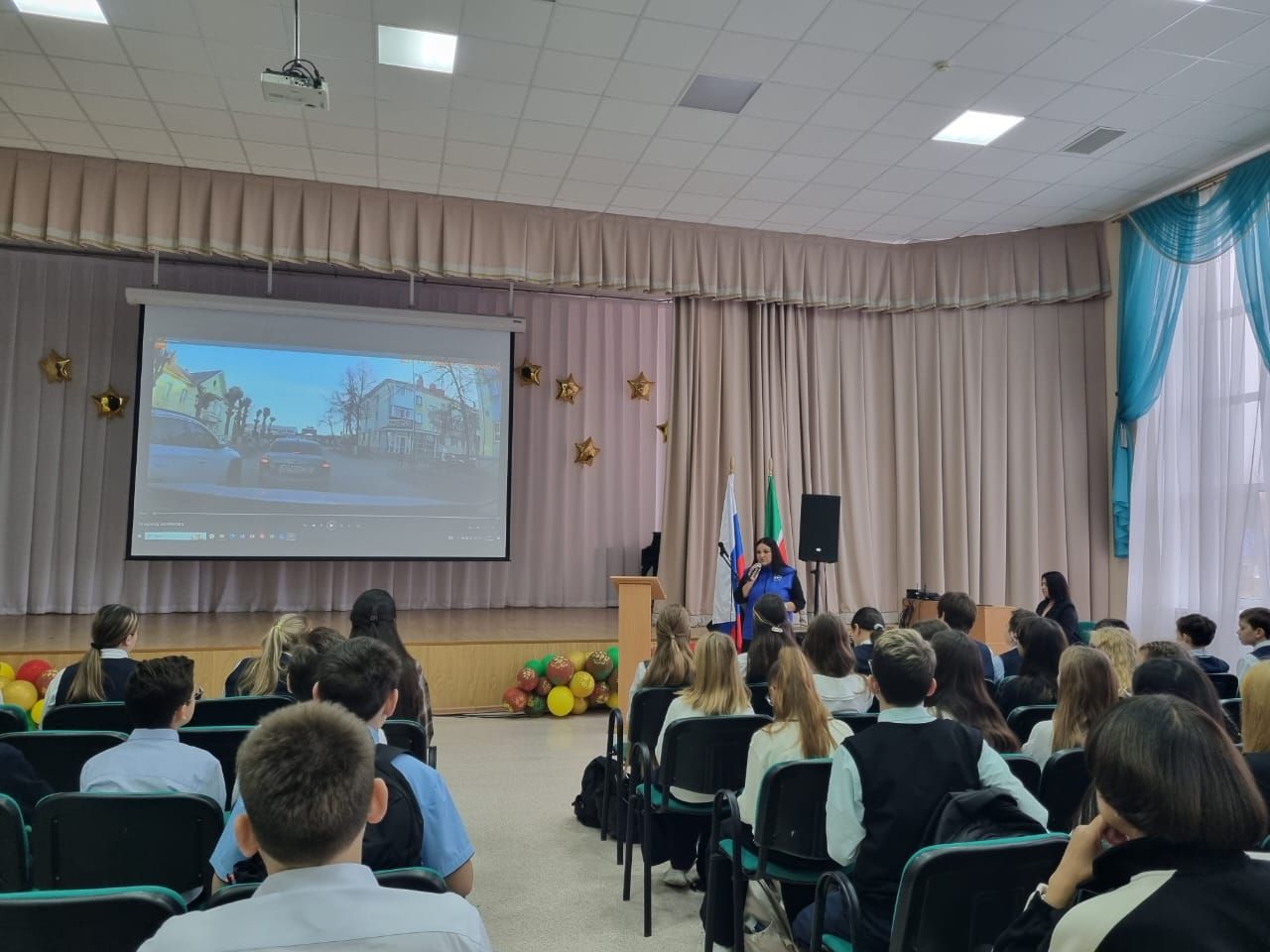 В школе № 2 Лениногорска провели урок безопасности на дорогах