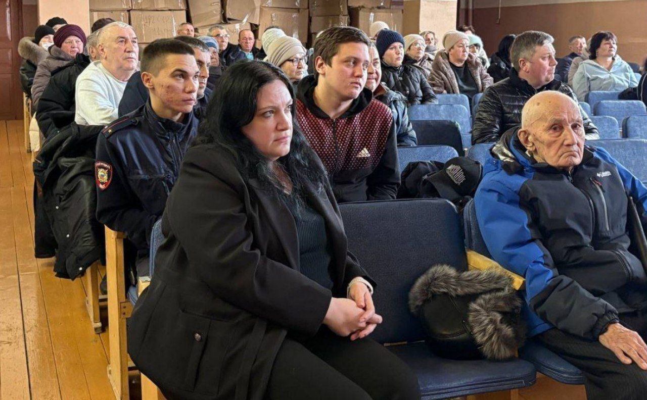 Лениногорские сельчане совместно с руководством района обсуждают острые проблемы