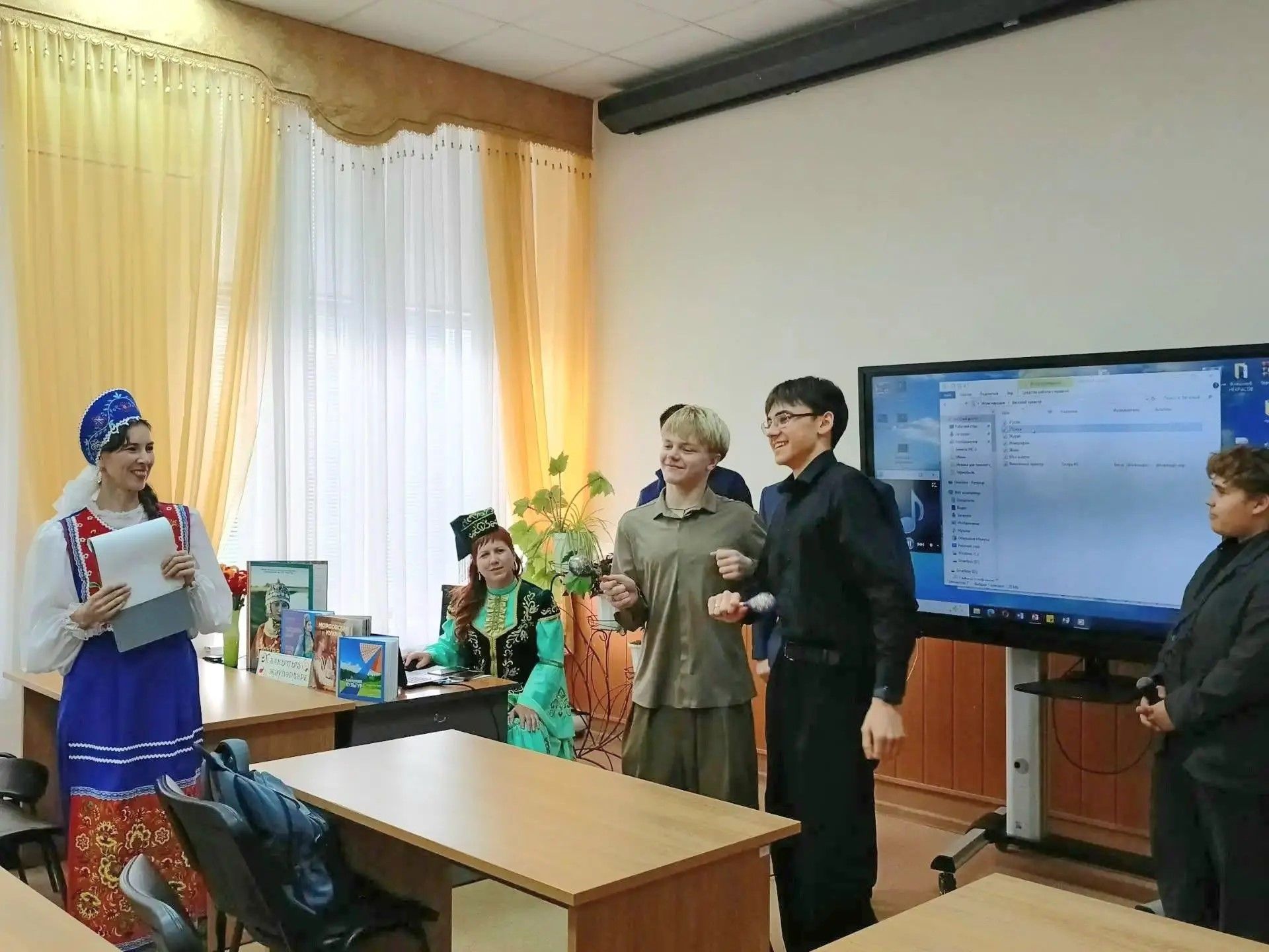 Для студентов Лениногорска провели экскурс «Дружба народов — дружба культур»