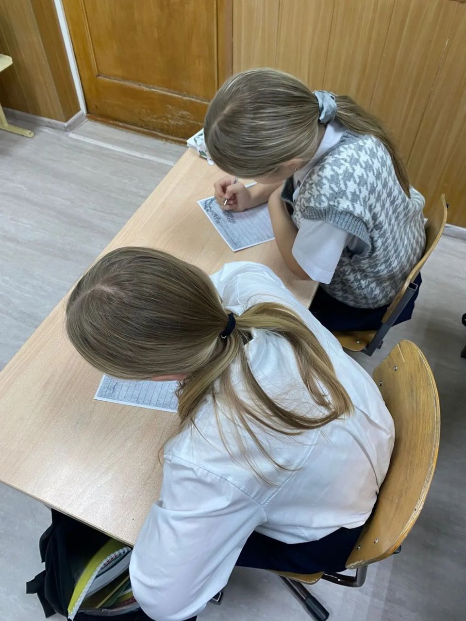 Учащиеся легендарной школы из Лениногорска приняли участие в акции «Письмо солдату»