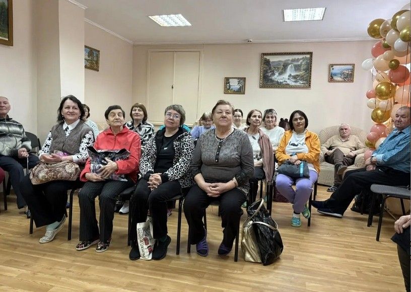 В Центре социальной помощи «Долголетие» Лениногорска состоялся концерт