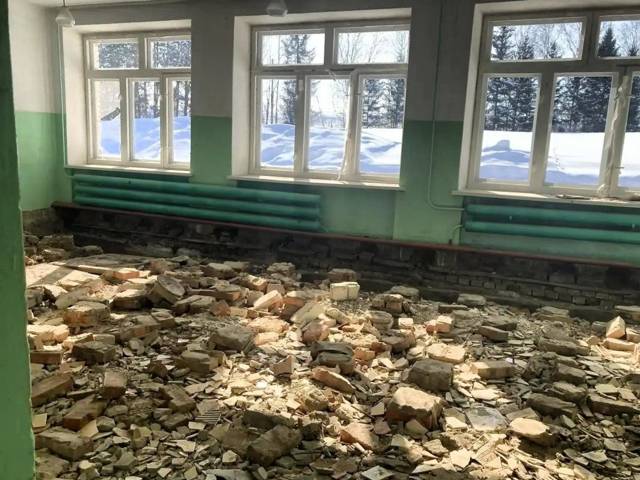 Капитальный ремонт продолжается в Ивановской средней школе