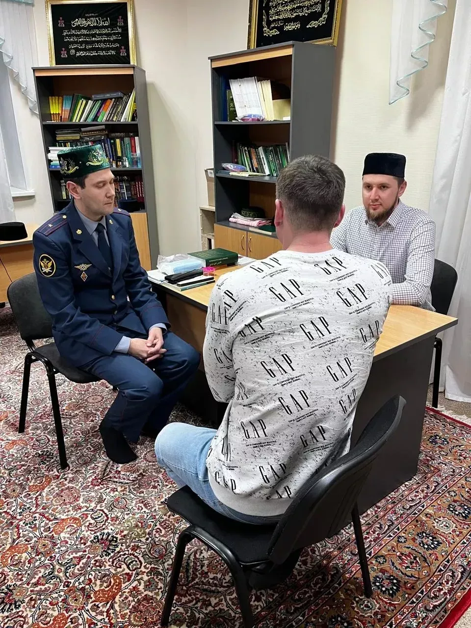 С бывшим осужденным из Лениногорска была организована духовно-нравственная беседа в мечети