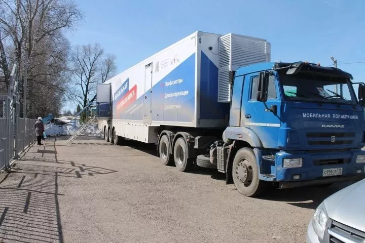 В Лениногорский район приехала мобильная поликлиника
