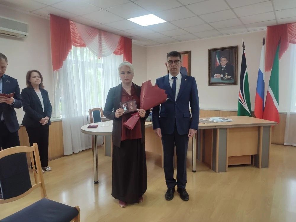 В Лениногорске награды получили семьи военнослужащих