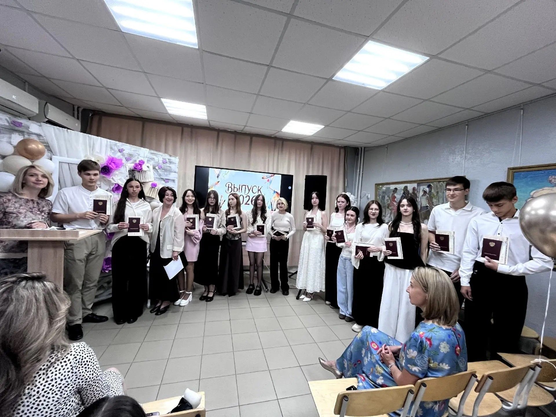 В Лениногорской художественной школе состоялся «Выпускной — 2026»