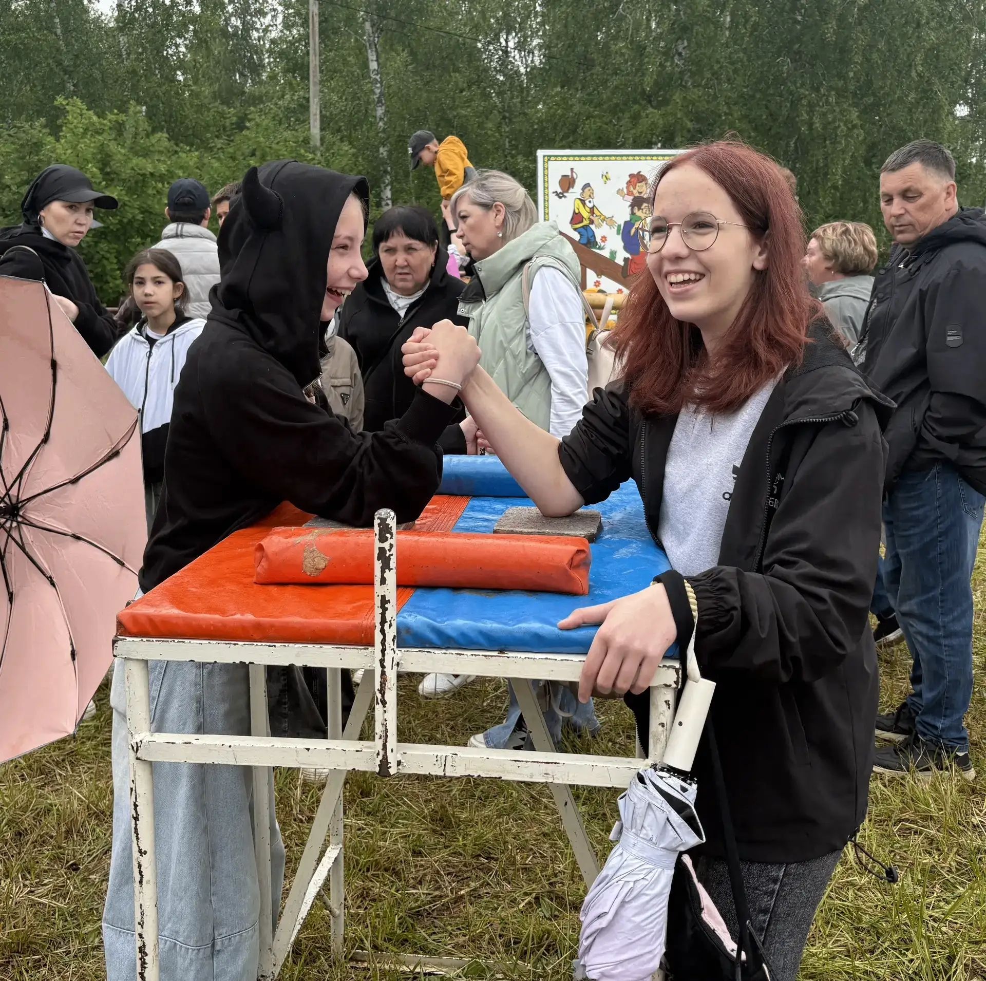 Покорителем высоченного столба на Сабантуе стал юный лениногорец