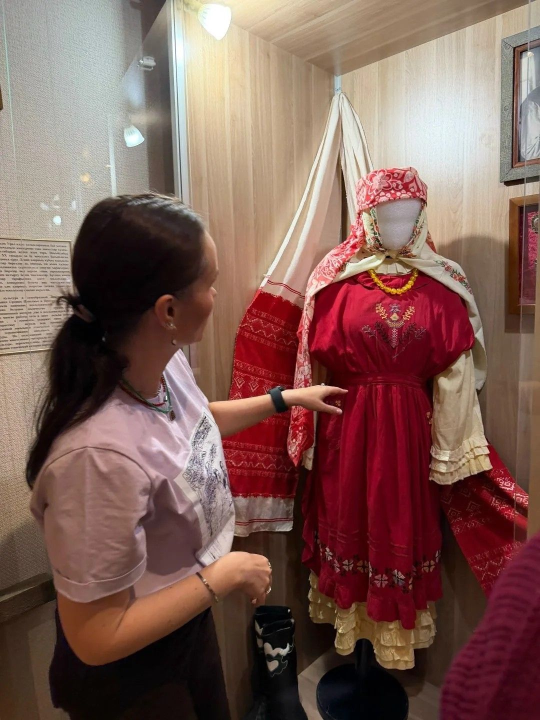 В Лениногорске обновили экспозицию народных костюмов коренных народов края