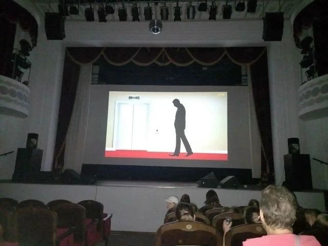 В Лениногорске ребята из пришкольного лагеря «Ручеек» посетили Дворец культуры