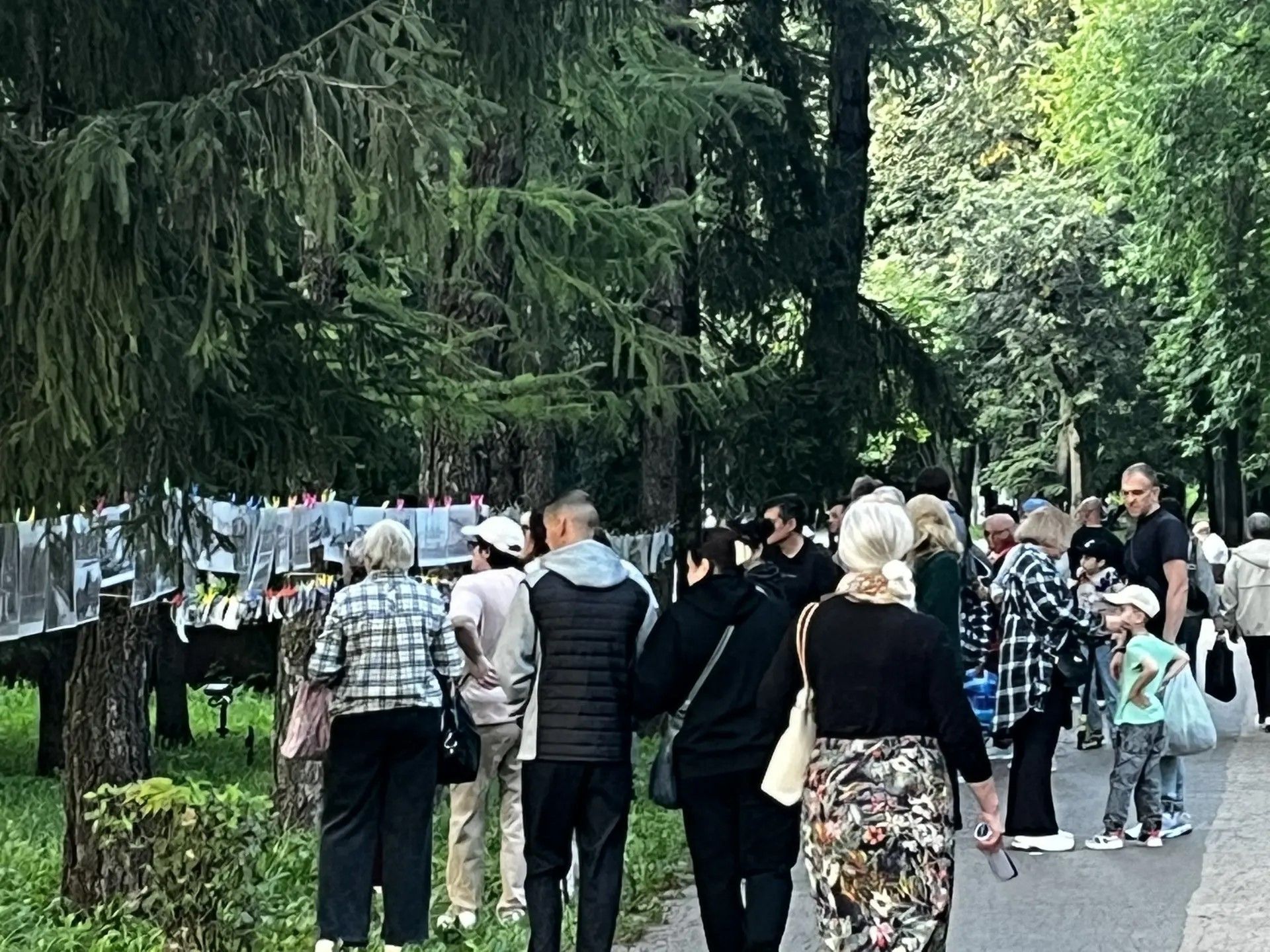 В Лениногорске уникальная ретровыставка редких фотографий города привлекла огромное внимание горожан