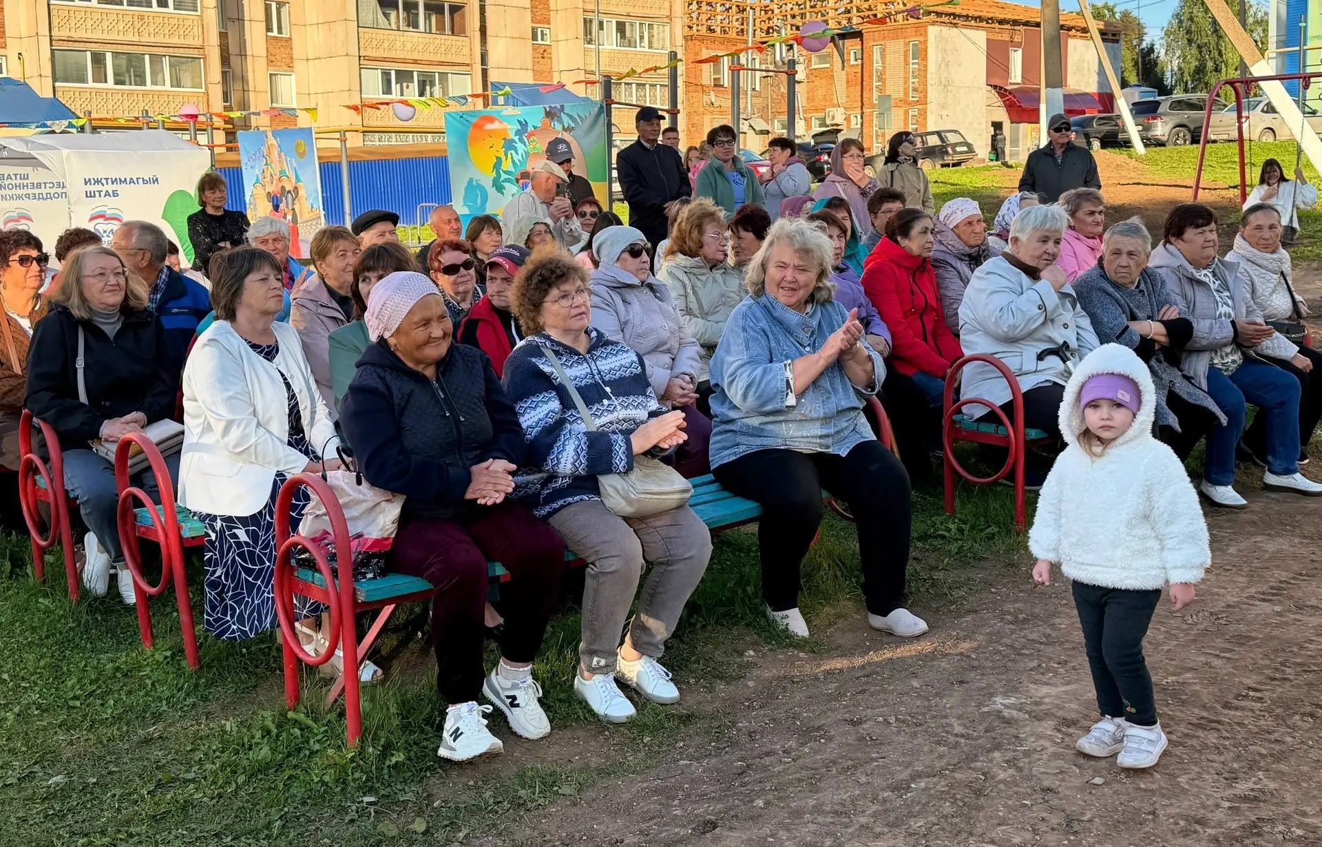 В Лениногорске прошёл очередной праздник в честь завершения ремонта двора