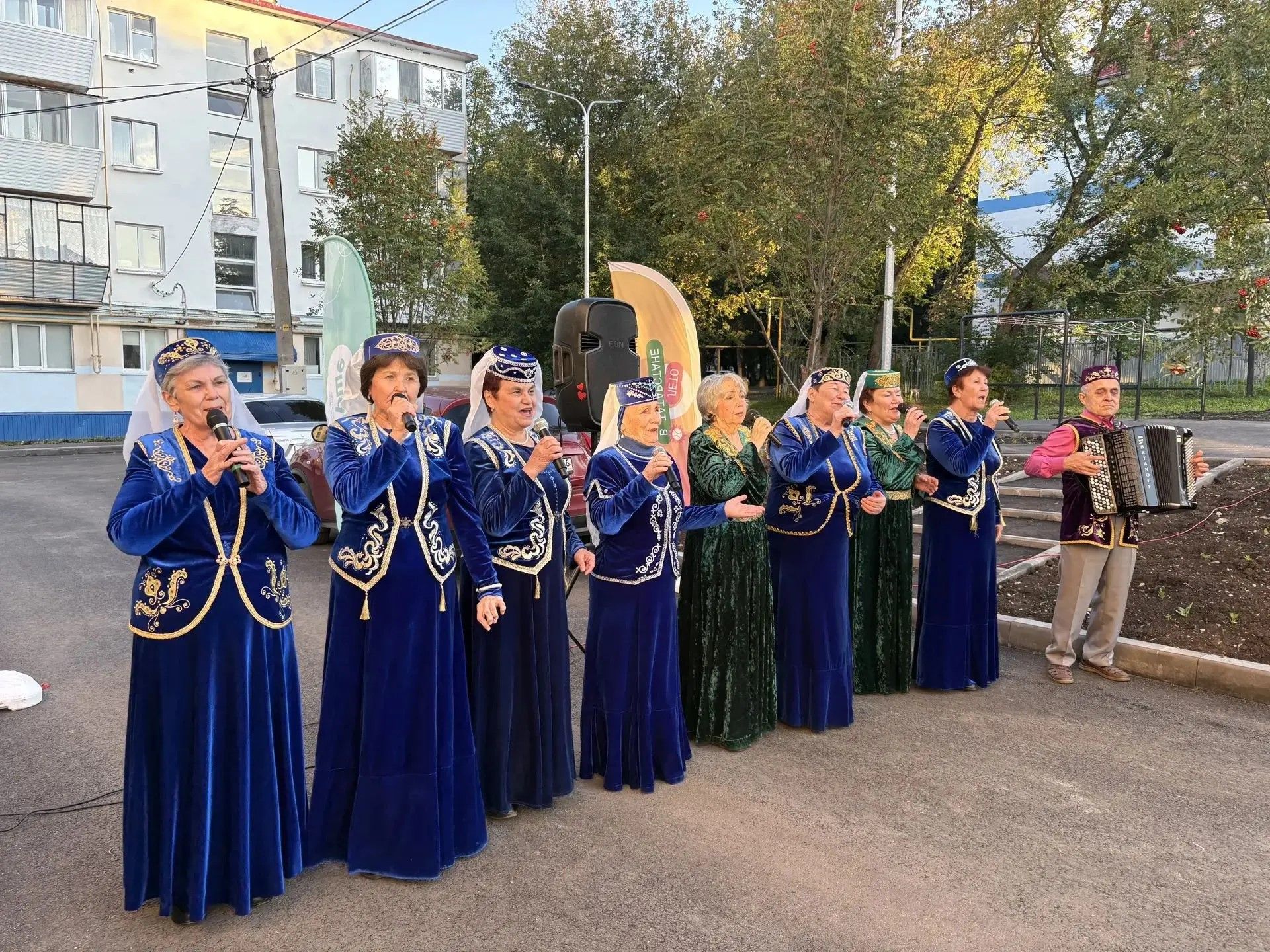 В Лениногорске прошли праздники в трёх отремонтированных дворах