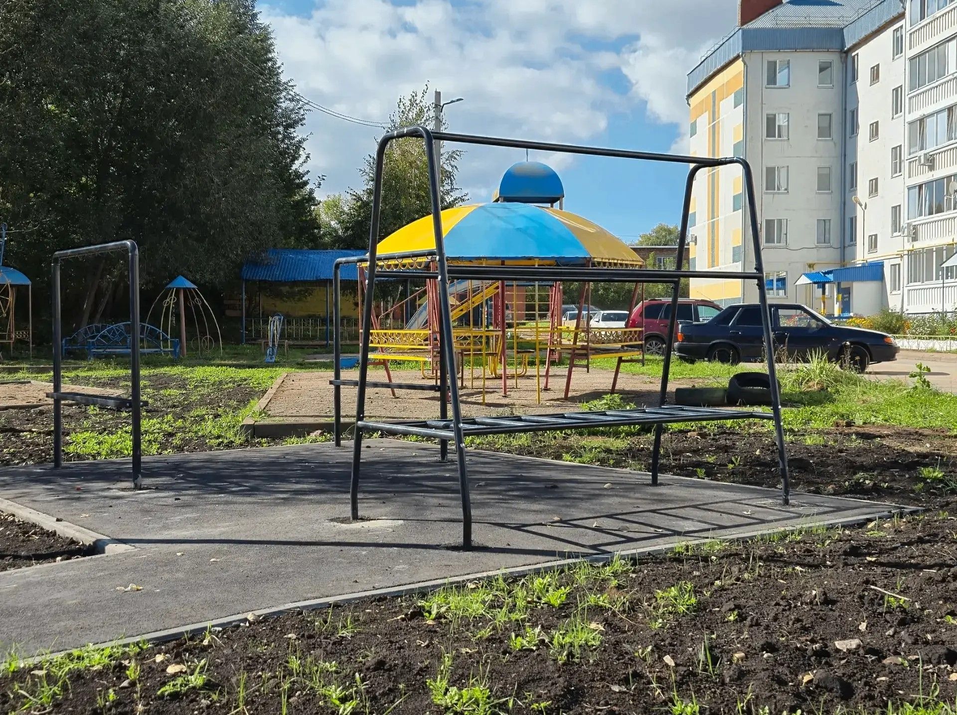 В Лениногорске вновь торжественно открыли дворовые территории после капремонта