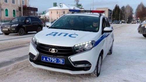 В Лениногорске под колеса автомашины попал ребенок