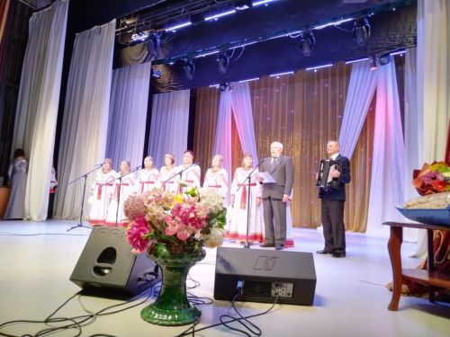 Во Дворце культуры Лениногорска с юбилеем поздравили талантливого баяниста и исполнителя Геннадия Садовникова